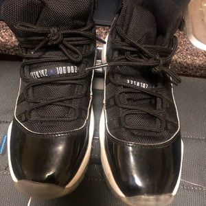 Boys Jordan. Fits women 6